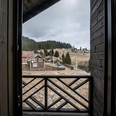 Black Chalet Bukovel